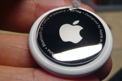 Apple mener at justering av varslingslyden til sporingsbrikken Airtag kan forhindre uønsket sporing.