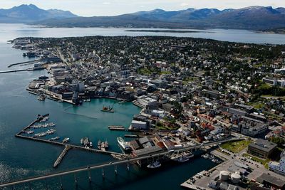 Telnor og Telia jobber på spreng for å bygge ut 5G i Tromsø.