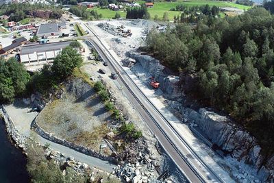 Fra gang- og sykkelveiprosjektet på fylkesvei 614 i Svelgen.