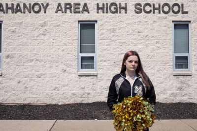 Brandi Levys frustrasjons-snap over ikke å bli tatt ut på cheerleader-laget, gikk helt til høyesterett. Der bestemte åtte av ni dommere at USAs skoleelever har lov til å snappe «Fuck you» uten å bli straffet av skolen sin.