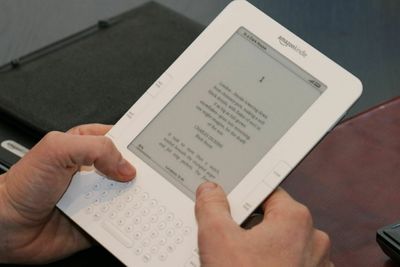 Den opprinnelige Kindle-utgaven fra 2007 er blant modellene som snart kan miste tilgangen til internett.