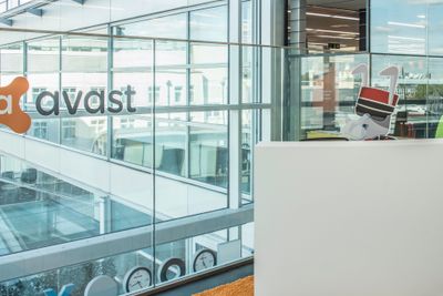 Tsjekkiske Avast skal bli en del av Nortonlifelock, forbrukervirksomheten til tidligere Symantec.