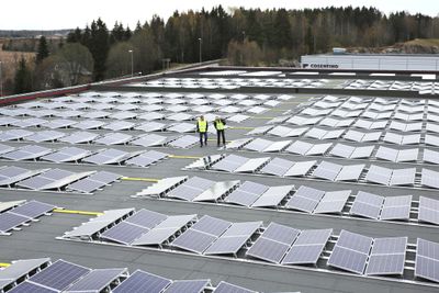 Solenergien på Vestby kommer godt med i et lager med stort kjølebehov.