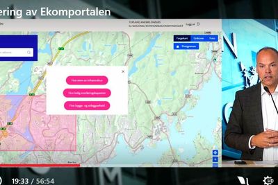 Direktør for teknologiavdelinga i Nasjonal kommunikasjonsmyndighet, Per Eirik Heimdal, viser hvordan søk kan gjøres i Ekomportalen. 