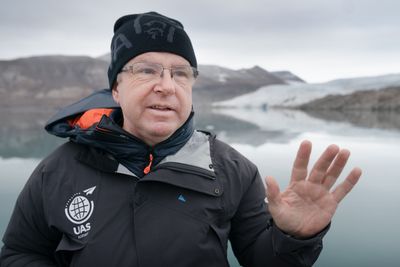 Leder Anders Martinsen i UAS Norway ser at bransjen trenger mange flere flytimer for å etablere droner til logistikk-operasjoner i Norge.