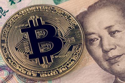 Kinas egen digitale valuta, digital yuan, er i ferd med å ta form. Nå slår de hardt ned på all annen kryptovaluta