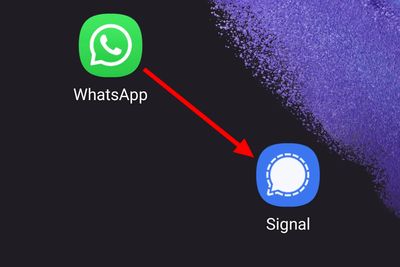 Millioner av brukere strømmet fra Whatsapp til blant annet Signal under nedetiden mandag.