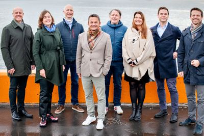 Ferske kolleger i NoA-konsernet: Kjell Nybråten (Daglig leder Scienta), Kristine Bjørnstad (Leder NoA Ignite Norge), Carl Kristian Eriksen (Fagansvarlig tech Agitec), Thomas Høgebøl (Arbeidende styreleder og grunnlegger av NoA), Tobias Torrissen (Konsulentsjef Scienta), Wenche Skavnes (Fagansvarlig prosjektledelse Agitec), Trond Vidar Kjellén (Teknologileder NoA Ignite), Stian Meuche (Rådgiver i Scienta).