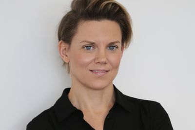 Innovasjonssjef Karolina Adolfsson i Norled har vært med på å utvikle batteribytteteknologien Shiftr. Hun mener den gir store muligheter for besparelser.