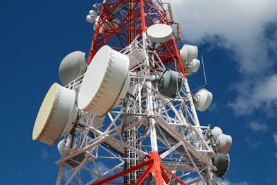 Telekommunikasjonstjenester, som mobilnett, kan indirekte være sårbare for angrep som utnytter sårbarhetene i Log4j.