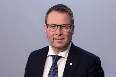 Digitaliseringsministeren varslet taktskifte i digitaliseringen. Nå kommer de første nye marsj-ordrene til offentlig sektor.