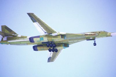 Et helt nybygd Tupolev Tu-160M fløy første gang onsdag 12. januar 2022. Dersom planen følges, skal Russland skaffe seg 50 nye bombefly av denne typen.