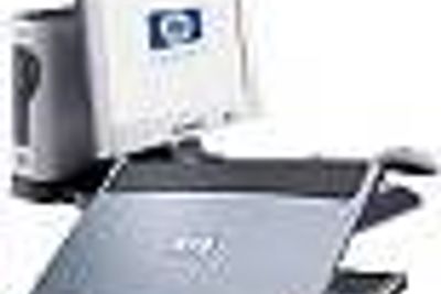 HP Omnibook e-pc 40 (stasjonær) og 500 (bærbar).