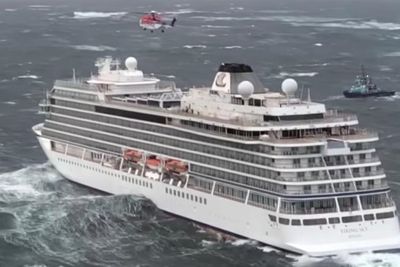 Cruiseskipet Viking Sky var i mars 2019 nær ved å drive på land da det fikk motorstans i Hustadvika.