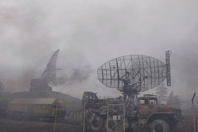 Russisk angrep på en ukrainsk millitærpost i Mariupol torsdag.