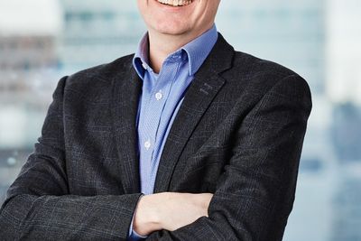 Rune Sandbakken, fagsjef i satellittkommunikasjon ved Norsk Romsenter