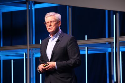 Ericsson-sjef Börje Ekholm får betydelig færre kolleger. Bildet er fra Mobile World Congress i 2022.