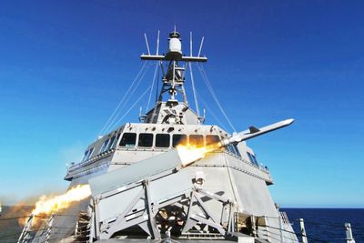 Testskyting med NSM fra det amerikanske LCS-skipet USS Gabrielle Giffords 19. mars 2021.