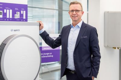Jan Brockmann, styreleder i Bosch Thermotechnik, har økt forskningen rundt varmepumper med 210 millioner euro. Nå følger han opp med ytterligere 300 millioner i nye investeringer.