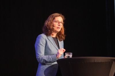 Statssekretær Gunn Karin Gjul i Kommunal- og distriktsdepartementet åpnet Inside Telecom-konferansen torsdag.