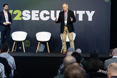 Andy Powell, Mærsks sjef for informasjonssikkerhet, var trekkplaster på konferansen V2 Security. 