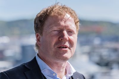 – Vi har ikke funnet grunnlag til å gripe inn i selve avtalen, sier kommunal- og distriktsminister Sigbjørn Gjelsvik.