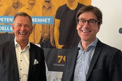  Jan Søgaard (til venstre) i Netsecurity sammen med Peter Gyulai, daglig leder i Parera. Netsecurity kjøper Parera og etablerer seg i Sverige.