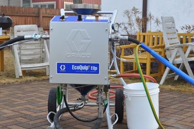 Våtsandblåseren Graco EcoQuip reduserer svevestøvet med opptil 92 prosent, samtidig som det bruker minimalt med vann.