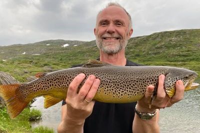 Å ikke bruke seniorene er å kaste på båten noe samfunnet kunne hatt nytte av, spesielt nå som det er så stor etterspørsel etter arbeidskraft, mener 68 år gamle Jon Eirik Nygård.