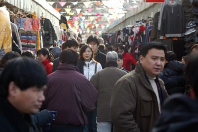 Persondata til mer enn en milliard kinesere skal være på avveie etter et datainnbrudd hos politiet i Shanghai.