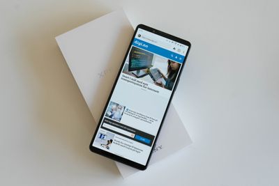 Sony Xperia 1 IV er Sonys flaggskip, men det kan vike som telefonprodusenten har glemt alt annet enn kamera