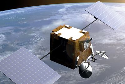 En sammenslåing vil gjøre Eutelsat og Oneweb til den første satellittoperatør med satellitter både i lav jordbane og i geostasjonær bane. 