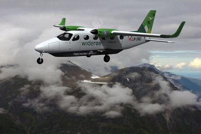 Widerøe vil ta i bruk Tecnam P-Volt i sin ruteproduksjon i Norge fra 2026.