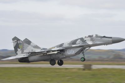 En ukrainsk MiG-29 Fulcrum under avgang på et bilde tatt i 2018.