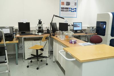 I dette laboratoriet ved NTNU jobbet den tiltalte professoren.