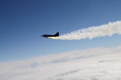 Gripen Ekko skyter Meteor for første gang. Skarpskytinga fant sted over Vidsel i Nord-Sverige nylig.