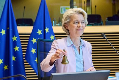 EU-kommisjonens president Ursula von der Leyen under møtet der hun la frem nye forslag til energitiltak.