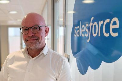 − Det er vanskelig å sette en prislapp på hva det koster å miste nøkkelressurser, men at det ofte er treganger årslønn, tviler jeg ikke på, sier Norgessjef i Salesforce, Per Haakon Lomsdalen.