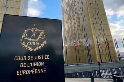 EU-domstolen (Court of Justice of the European Union) i Luxembourg.