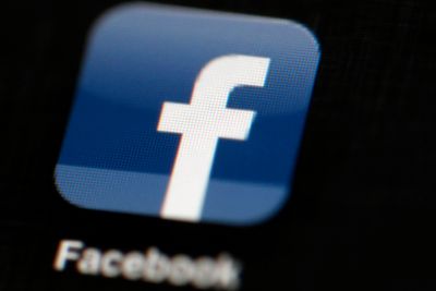 Det russiske propagandanettverket hadde over 1600 falske kontoer på Facebook som spredte desinformasjon.