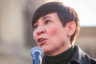 Ine Marie Eriksen Søreide (H), som er leder i Stortingets utenriks- og forsvarskomite, vil gi PST nye metoder til å lagre informasjon fra åpne kilder på nett. 