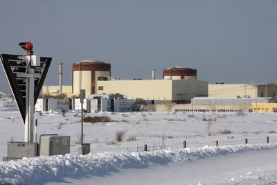 Ringhals 4 er stengt etter et uhell, mens Ringhals3-reaktoren stenger i helgen etter råd fra leverandøren GE.