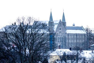 NTNU er bare et av flere universiteter hvor det er problemer med å få levert eksamen for studentene mandag.