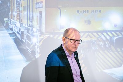 Bane Nor-sjef Gorm Frimannslund har måttet forklare seg gang på gang om årsakene til at Follobane-åpningen endte i en skandale.