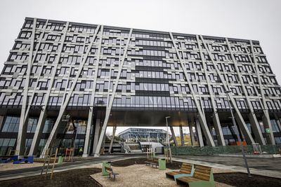 Digitaliseringsdirektoratet og Direktoratet for forvaltning og økonomistyring har samlokalisert sine lokaler i Økern portal på østkanten i Oslo. De to disponerer tusenvis av kvadratmeter i prestisjebygget.