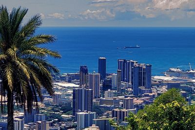Illustrasjonsfoto. Honolulu er den største byen i den amerikanske delstaten og øya Hawaii. Mobi er en av øyas største mobilaktører. 