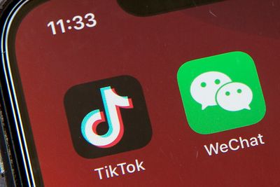 Tiktok er den mest populære, men trolig ikke den eneste kinesisk-eide appen som benyttes av norske mobilbrukere.