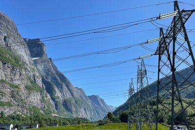 Én av fire bytter aldri strømavtale, viser ny rapport. Bildet er fra Sunndalsøra.