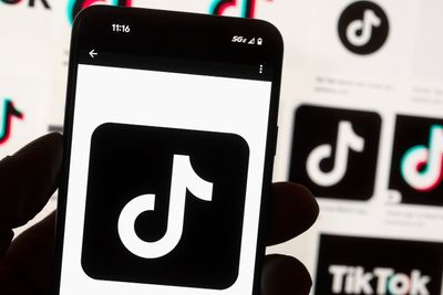 USA har gitt Bytedance et ultimatum: Selg dere ut av Tiktok,eller risikér forbud mot appen i USA.