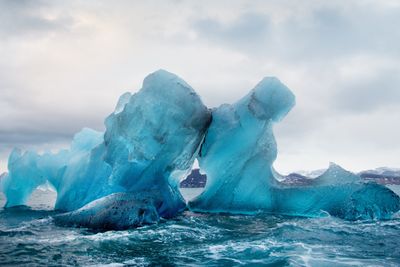 Isfjell i utenfor Ny-Ålesund på Svalbard.